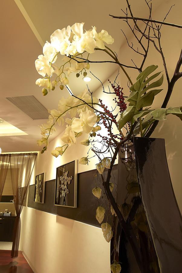 Qi Hai Motel Zhunan Exterior photo