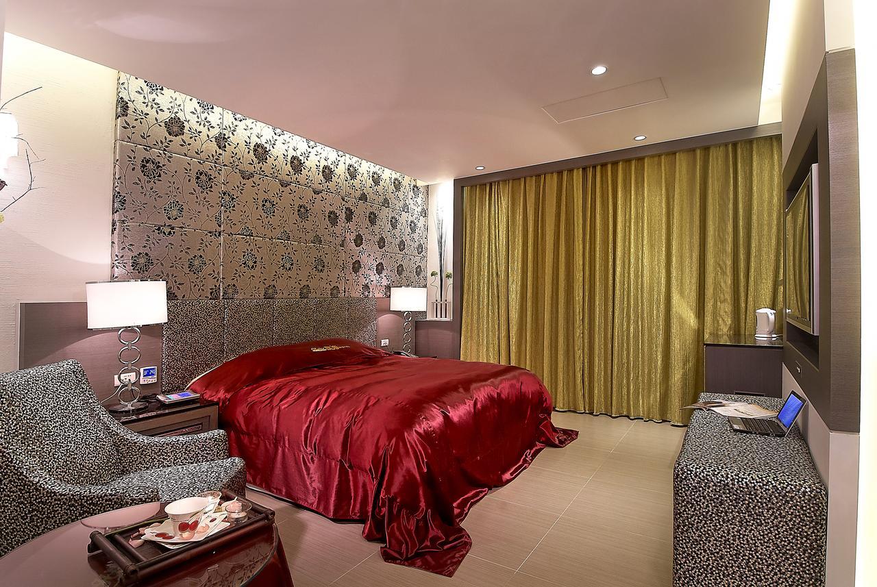 Qi Hai Motel Zhunan Exterior photo